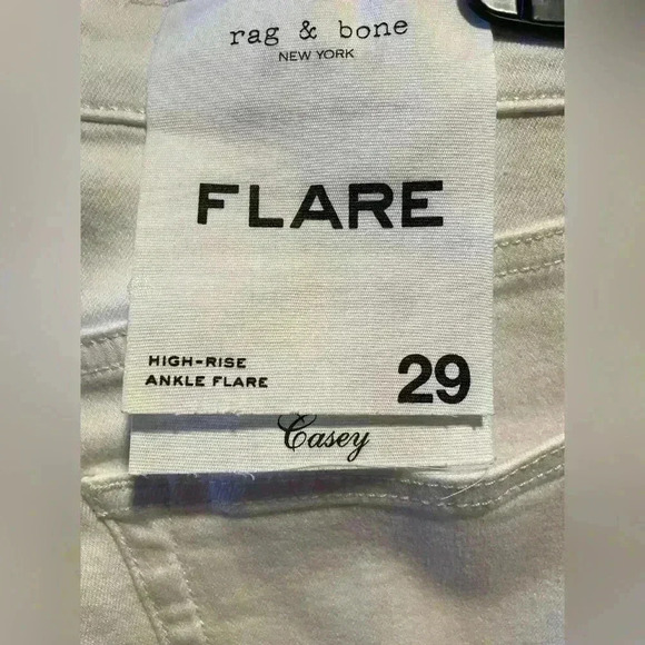 NEW RAG & Bone Casey High-Rise Ankle Cropped Flare White Size 29 - Picture 10 of 10